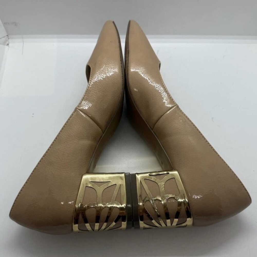 Adrienne Vittadini Flori Beige Patent Pumps sz 8.5 Pointed Toe Block Heel